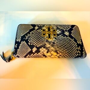 Tory Burch Black and Cream Wallet with Snakeskin Pattern